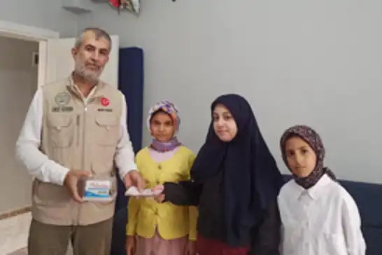 Hatay'da minik yüreklerden Gazze’ye anlamlı yardım