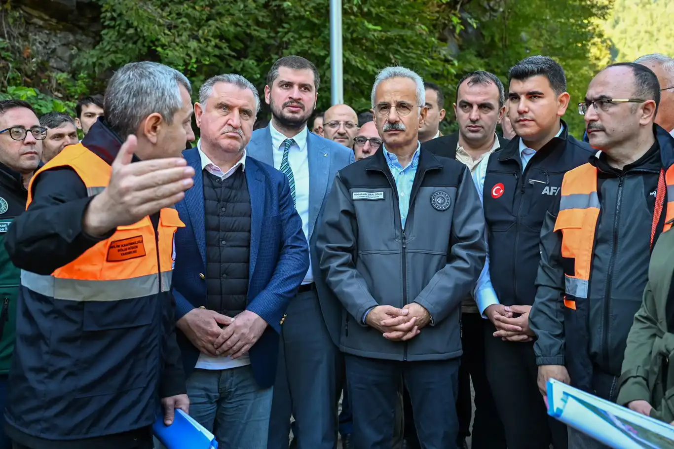 Bakan Uraloğlu, selin vurduğu Artvin'de Bakan Uraloğlu, selin vurduğu Artvin'de