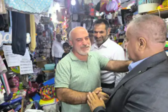 Tarsus’ta HÜDA PAR heyetinden esnaf ziyareti