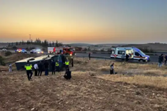 Li Rihayê otobûs qelibî: 27 birîndar