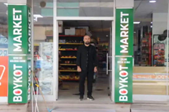 Ankara'da bir esnaf işlettiği marketi 'Boykot Market'e çevirdi