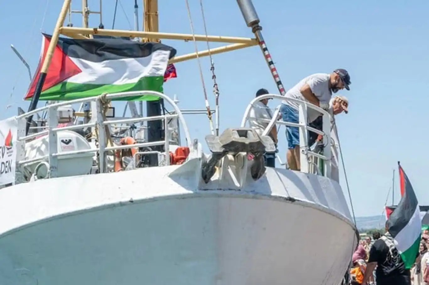 İtalya Başbakanı, "Sumud Filosuna" katılan vatandaşlarını "koruyacağını" açıkladı İtalya Başbakanı, "Sumud Filosuna" katılan vatandaşlarını "koruyacağını" açıkladı
