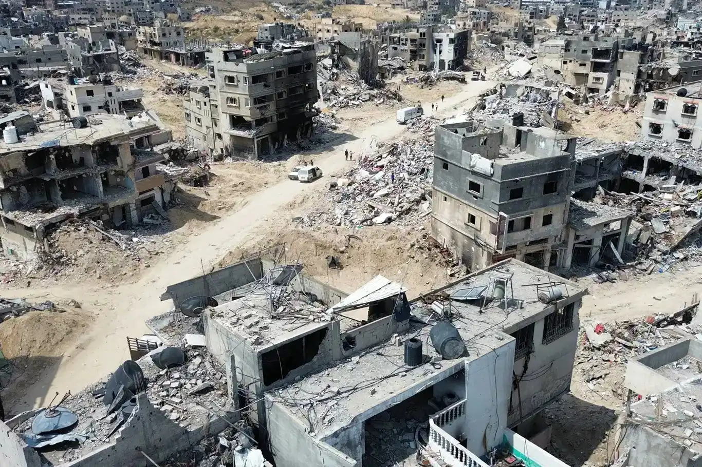 21 شهيداً منذ صباح اليوم..الاحتلال الصهيوني يواصل ارتكاب المجازر الدامية في غزة 21 شهيداً منذ صباح اليوم..الاحتلال الصهيوني يواصل ارتكاب المجازر الدامية في غزة