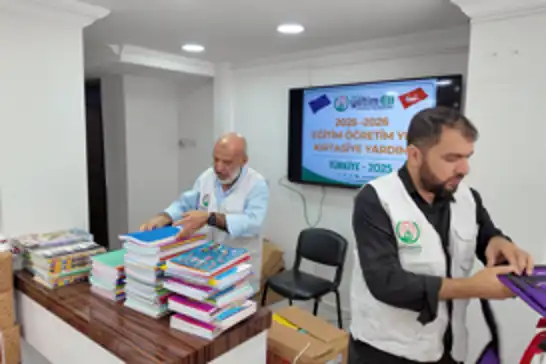 Avrupa Yetimeli'nden öğrencilere kırtasiye desteği