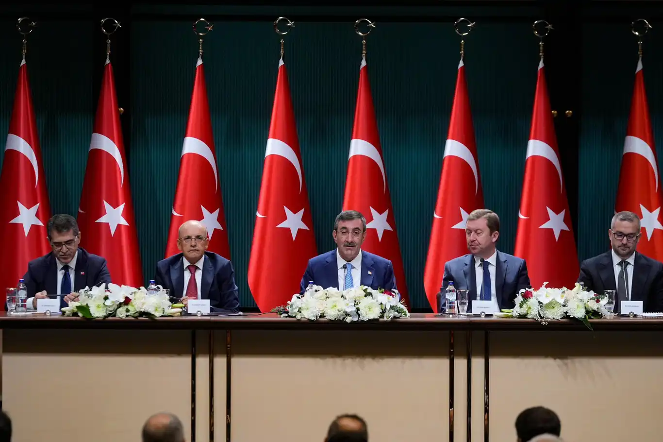 Cumhurbaşkanı Yardımcısı Yılmaz OVP'yi paylaştı: Enflasyonun tek haneye kalıcı inmesini hedefliyoruz