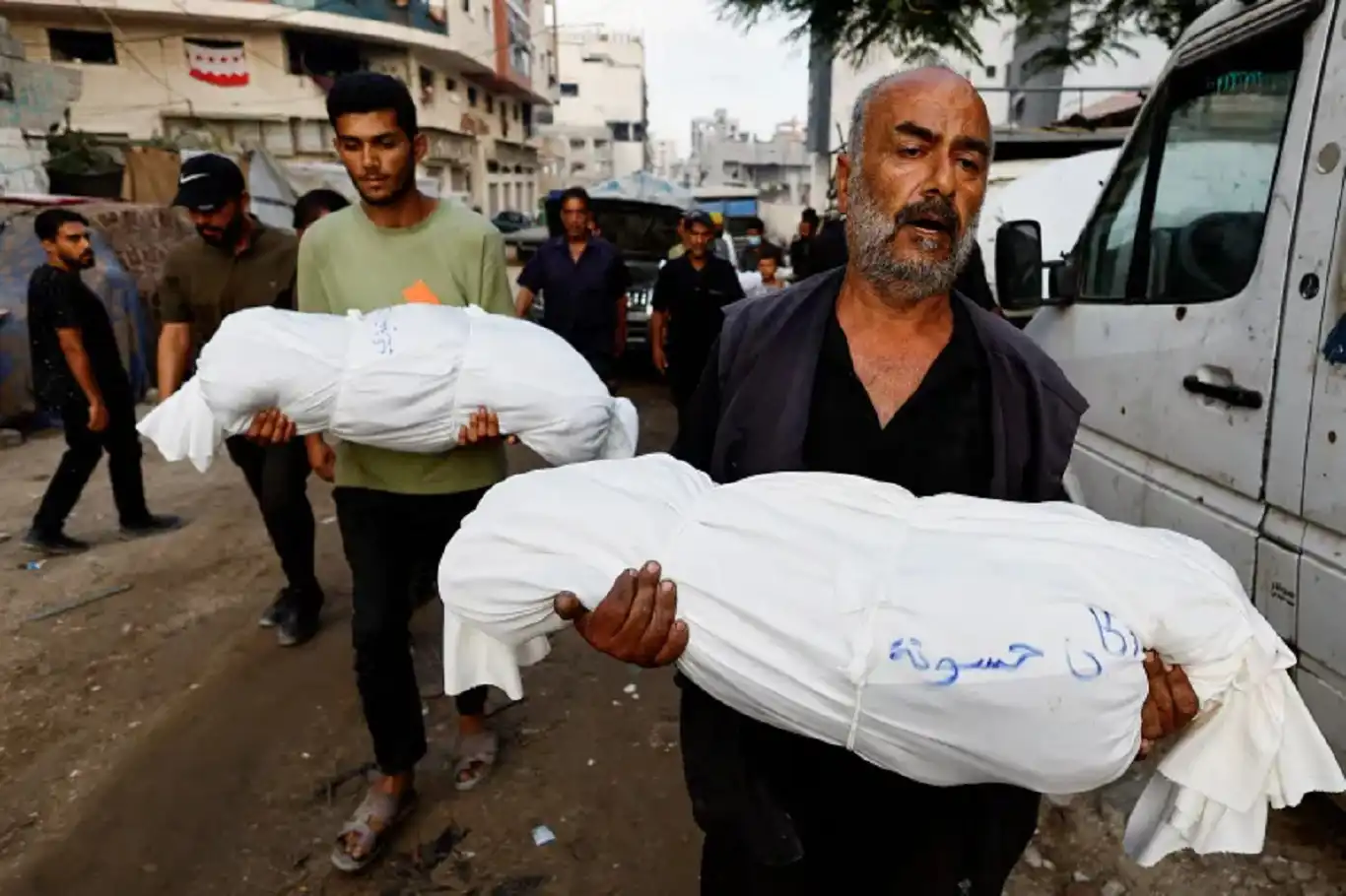 وزارة الصحة بغزة: ارتفاع حصيلة العدوان الإسرائيلي إلى 64522 شهيداً
