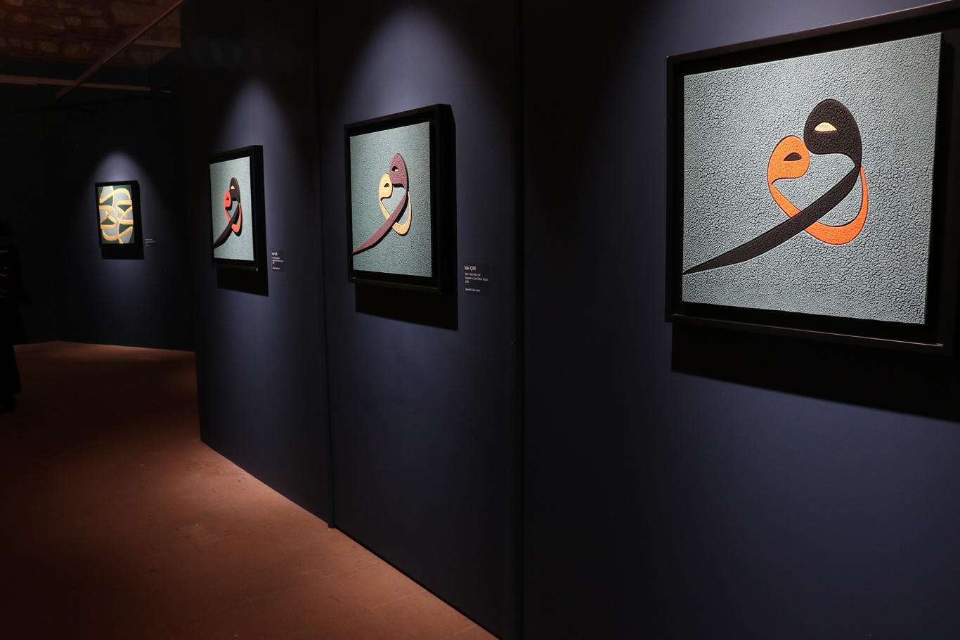 "Hâne" sergisi yoğun ilgi görüyor