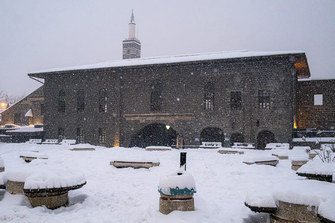Meteorolojiden Diyarbakır için kuvvetli kar yağışı uyarısı