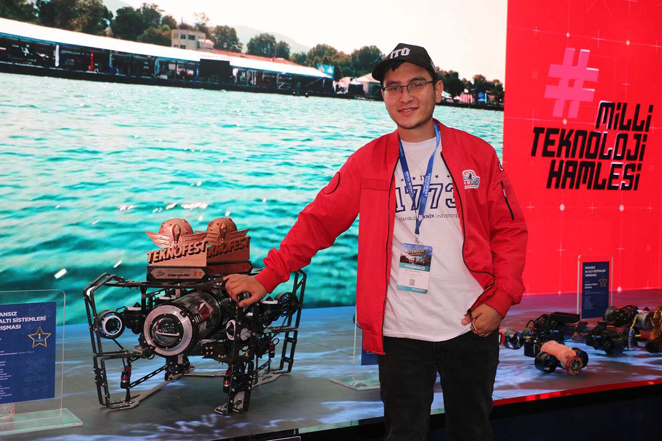 TEKNOFEST'te gençlerden teknoloji başarısı: Gençler geliştirdikleri araçların üretim süreçlerini anlattı
