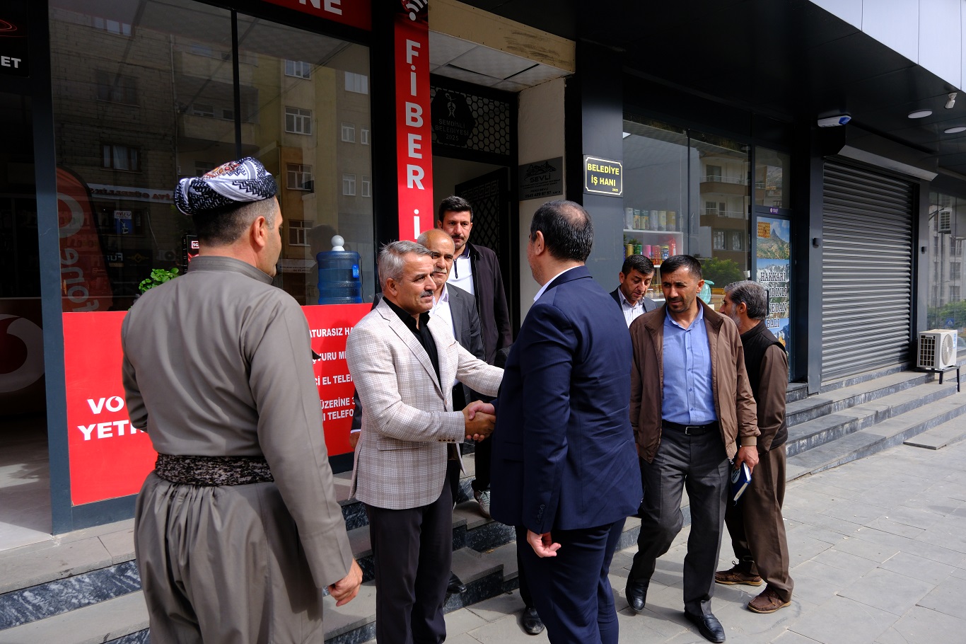 HÜDA PAR Milletvekili Ramanlı Şemdinli muhtarlar derneği ziyareti