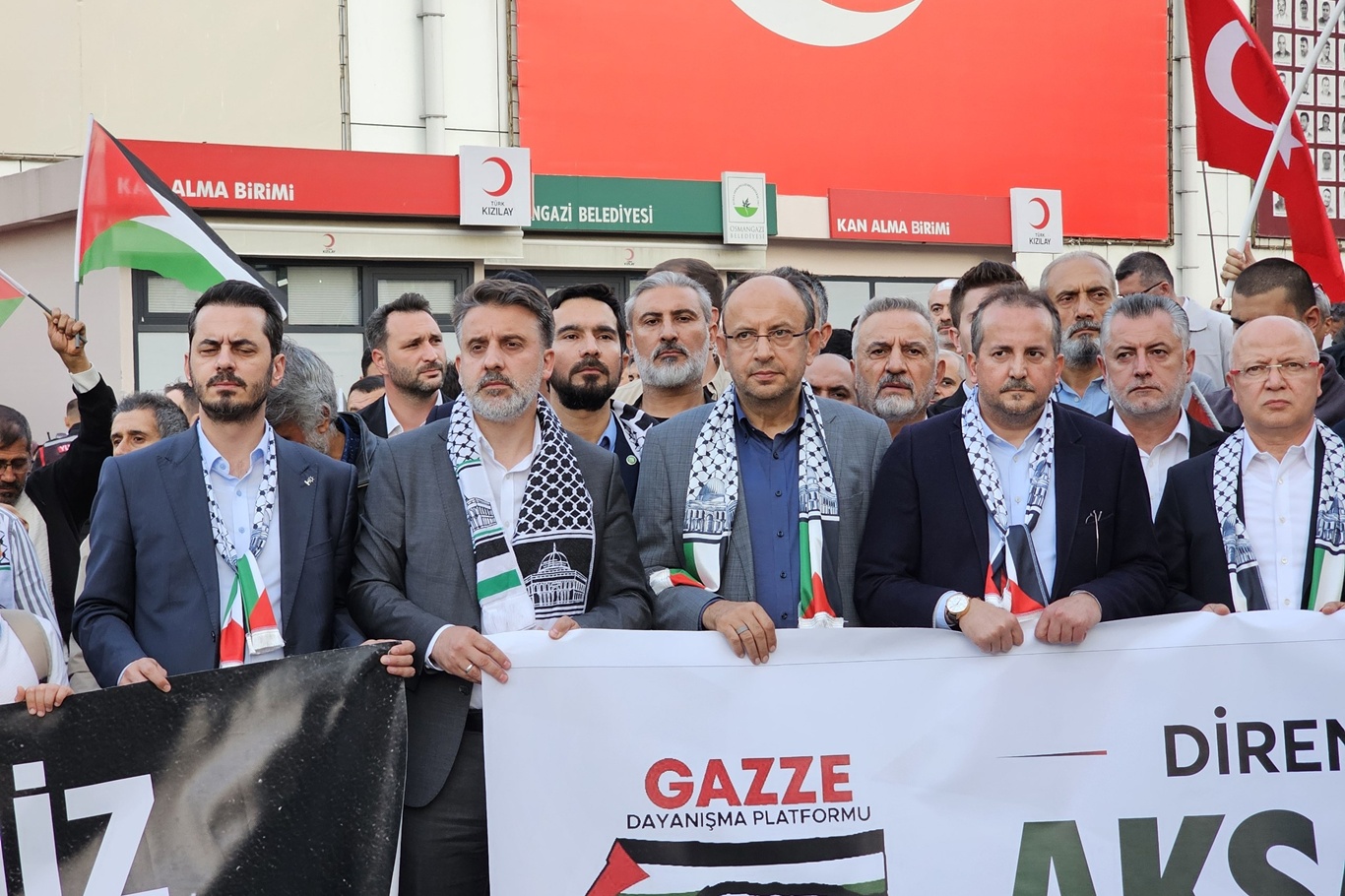 Bursa’da “Dirilişten Dirilişe Aksa Tufanı” yürüyüşü düzenlendi