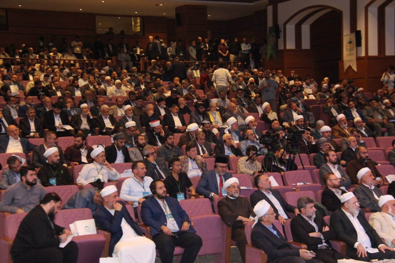 یاپیجی اوغلو در گردهمایی علما سخنرانی کرد
