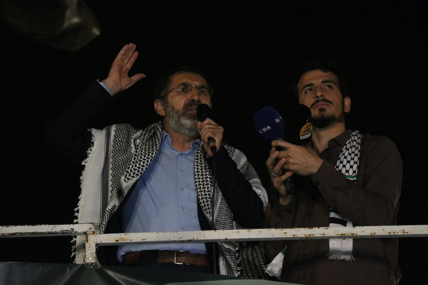 Aksa Tufanı'nın 3'üncü yıl dönümünde Peygamber Sevdalıları ve AGD'den ortak yürüyüş