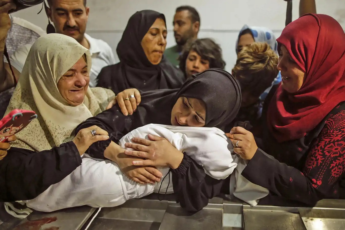 About 22,000 Palestinian children killed in Gaza, 650,000 face dire conditions
