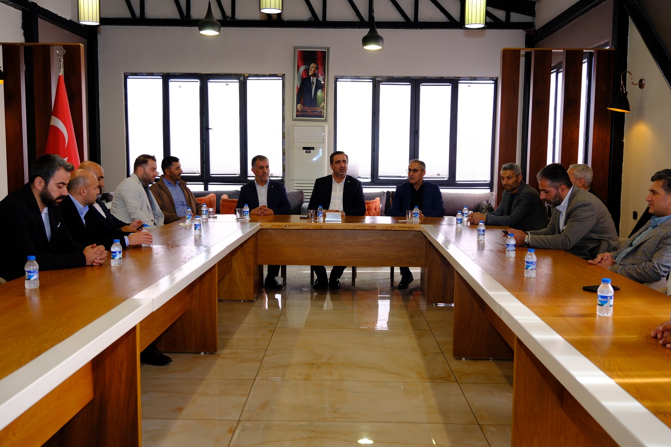 Parlamenterê HUDA PARê Ramanli li Şemzînanê bi gel re hat cem hev