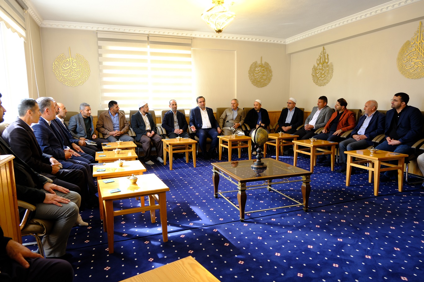 Parlamenterê HUDA PARê Ramanli li Şemzînanê bi gel re hat cem hev