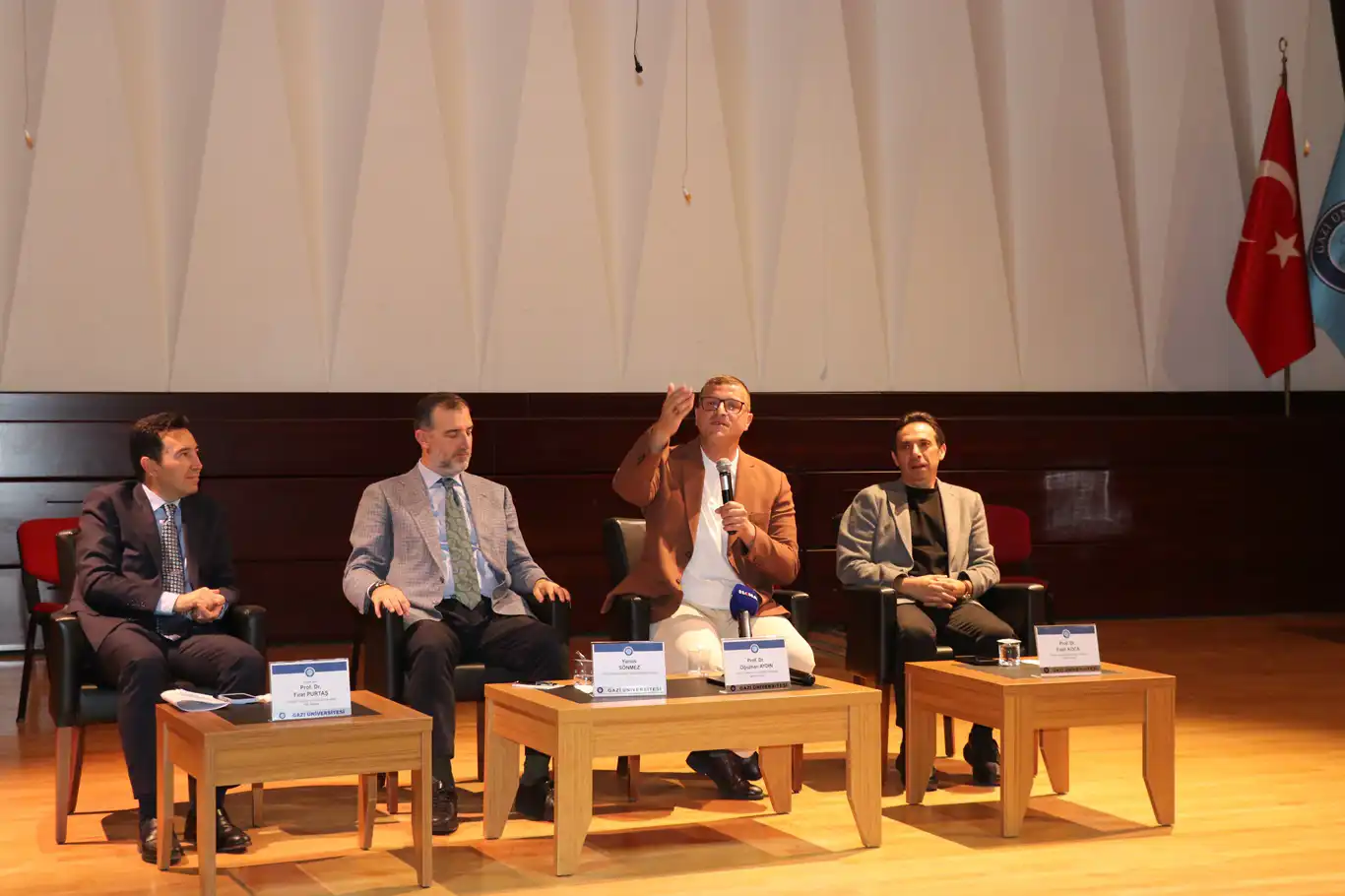 Prof. Dr. Aydın: Gazzeliler o cennet vatanı vermeyecek ve son nefeslerine kadar Mescid-i Aksa’yı muhafaza edecekler