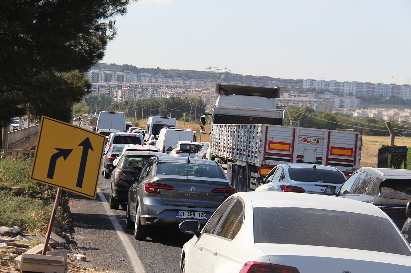 Diyarbakır’da yol çalışması çileye dönüştü