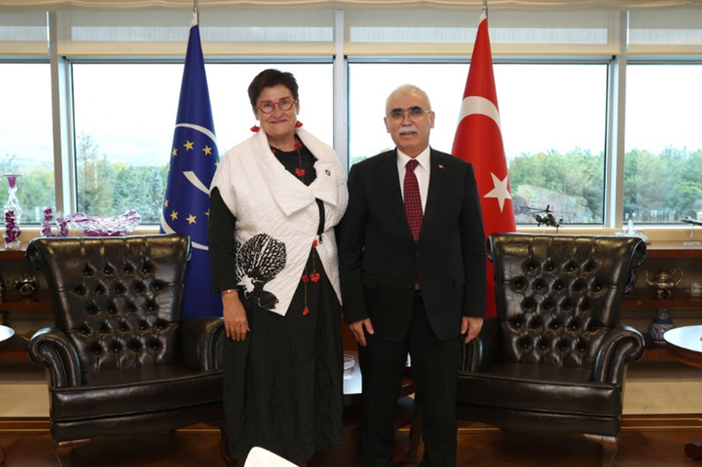Anayasa Mahkemesi Başkanı Özkaya, AKPM Başkanı Bayr ile görüştü