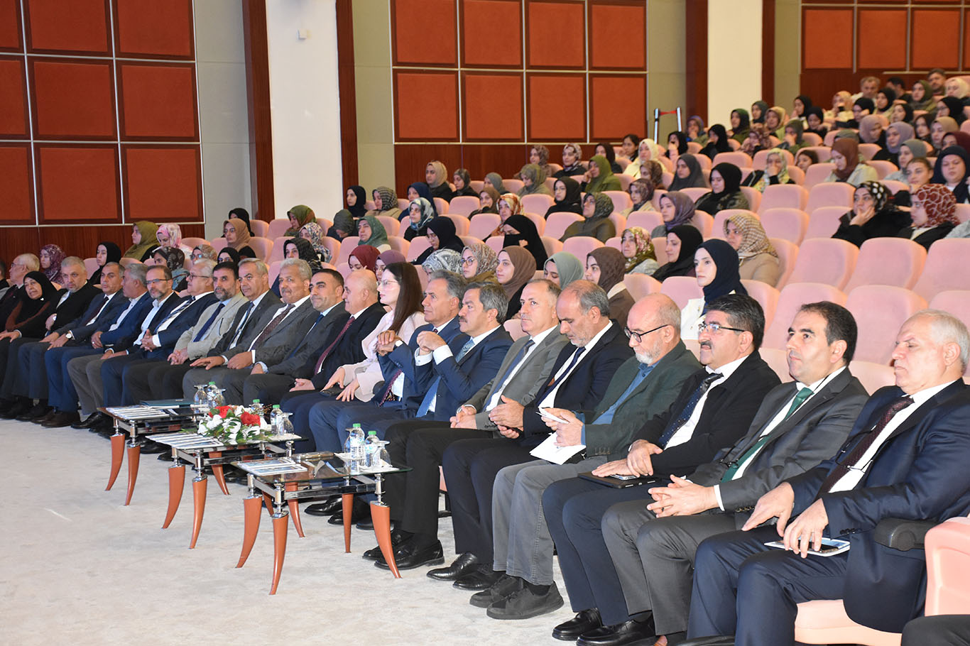 Malatya'da "Din ve Bağımlılık" sempozyumu başladı