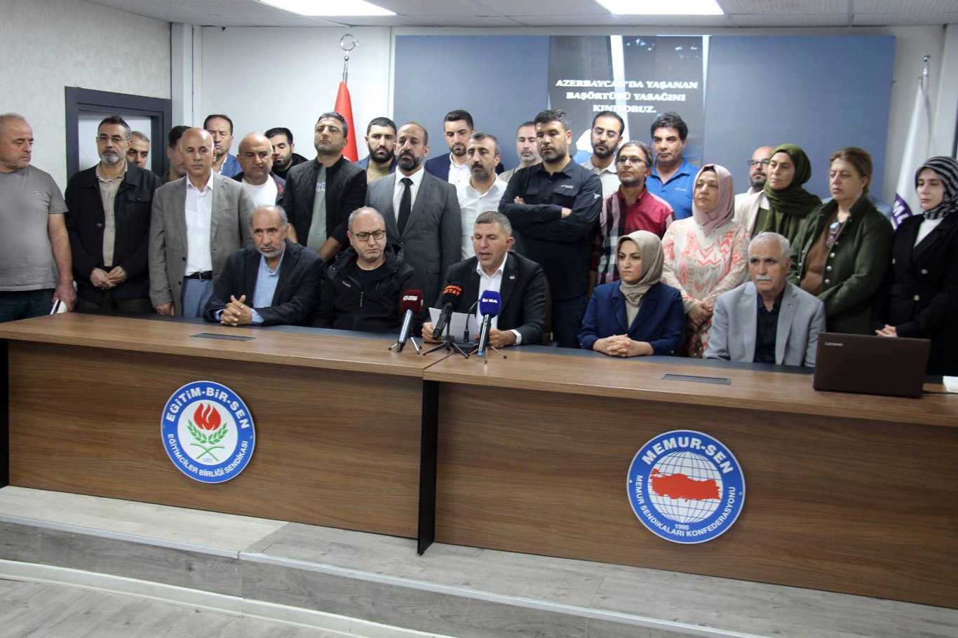 Diyarbakır Eğitim-Bir-Sen Şube Başkanı Tekdemir: İnsan hakları konjonktüre göre kısıtlanamaz
