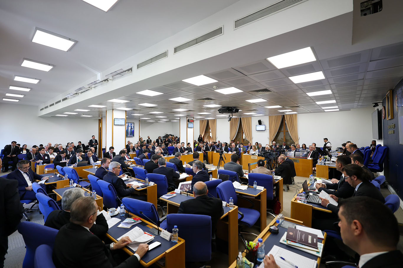Fon tasfiyesinde 1 milyon liraya kadar ara ödeme düzenlemesi komisyondan geçti
