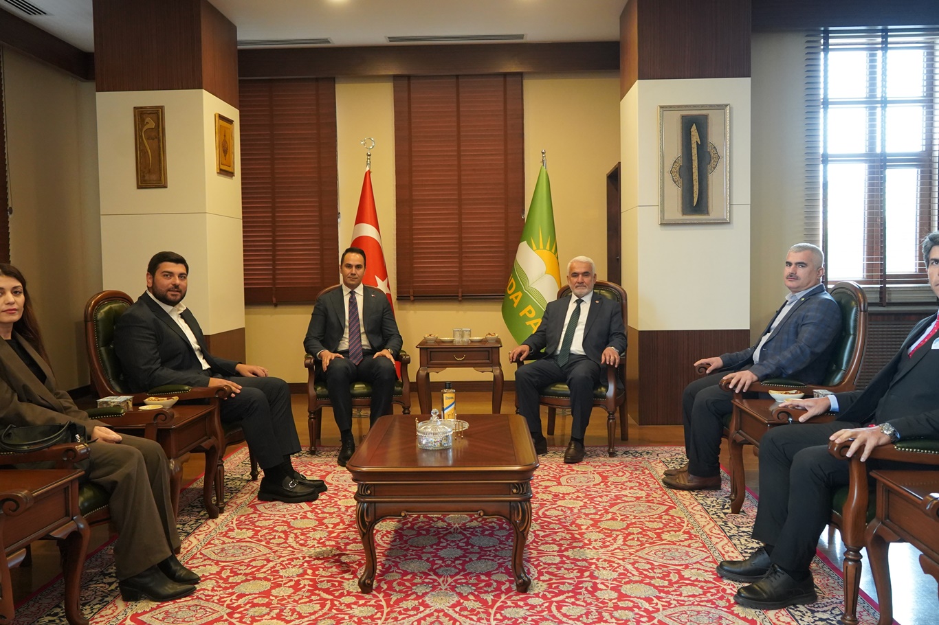 HÜDA PAR Genel Başkanı Yapıcıoğlu, DYP Genel Başkanı Küpeli’yi ağırladı