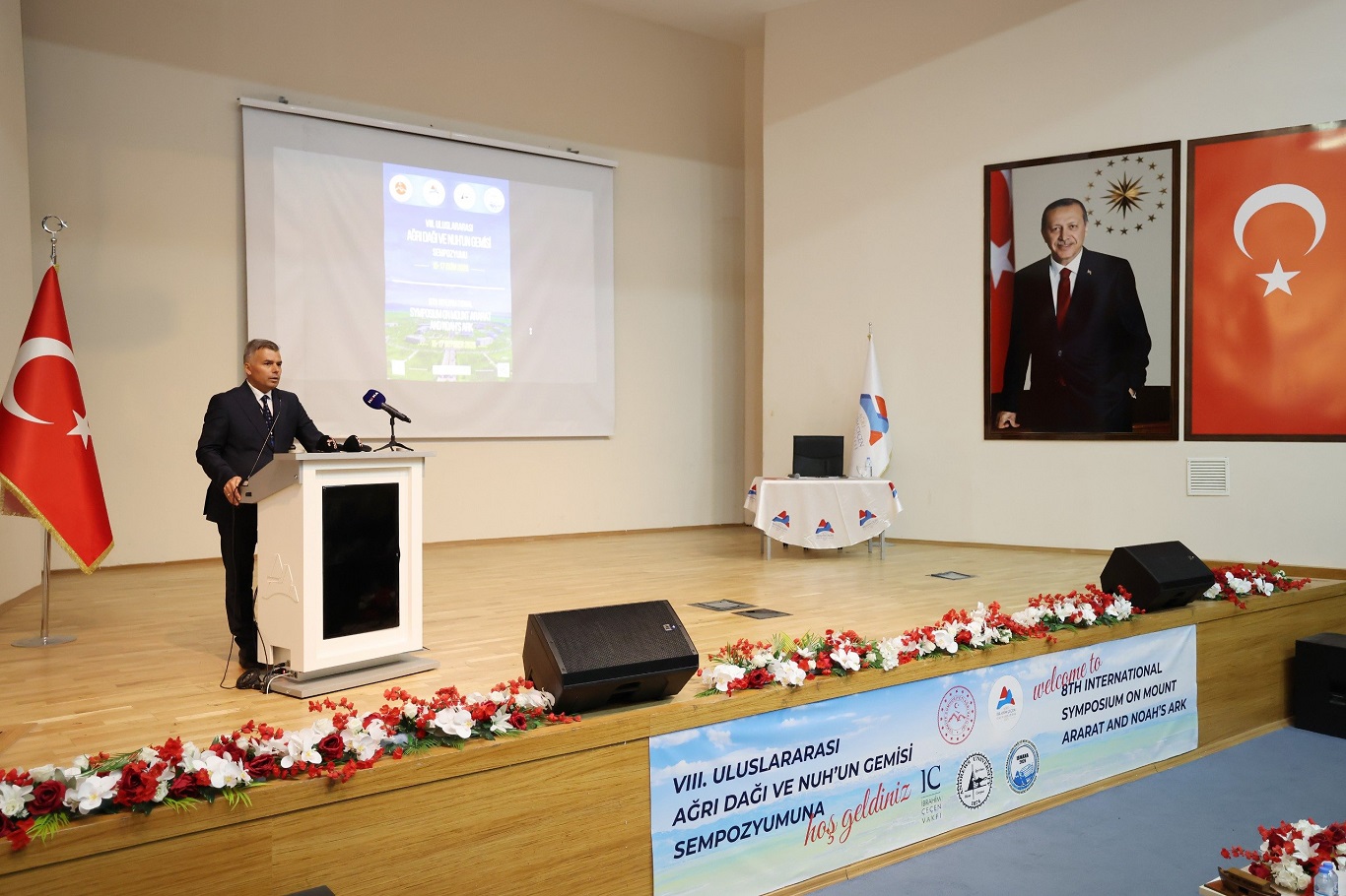 AİÇÜ Rektör Yardımcısı Prof. Dr. Yakup Karataş