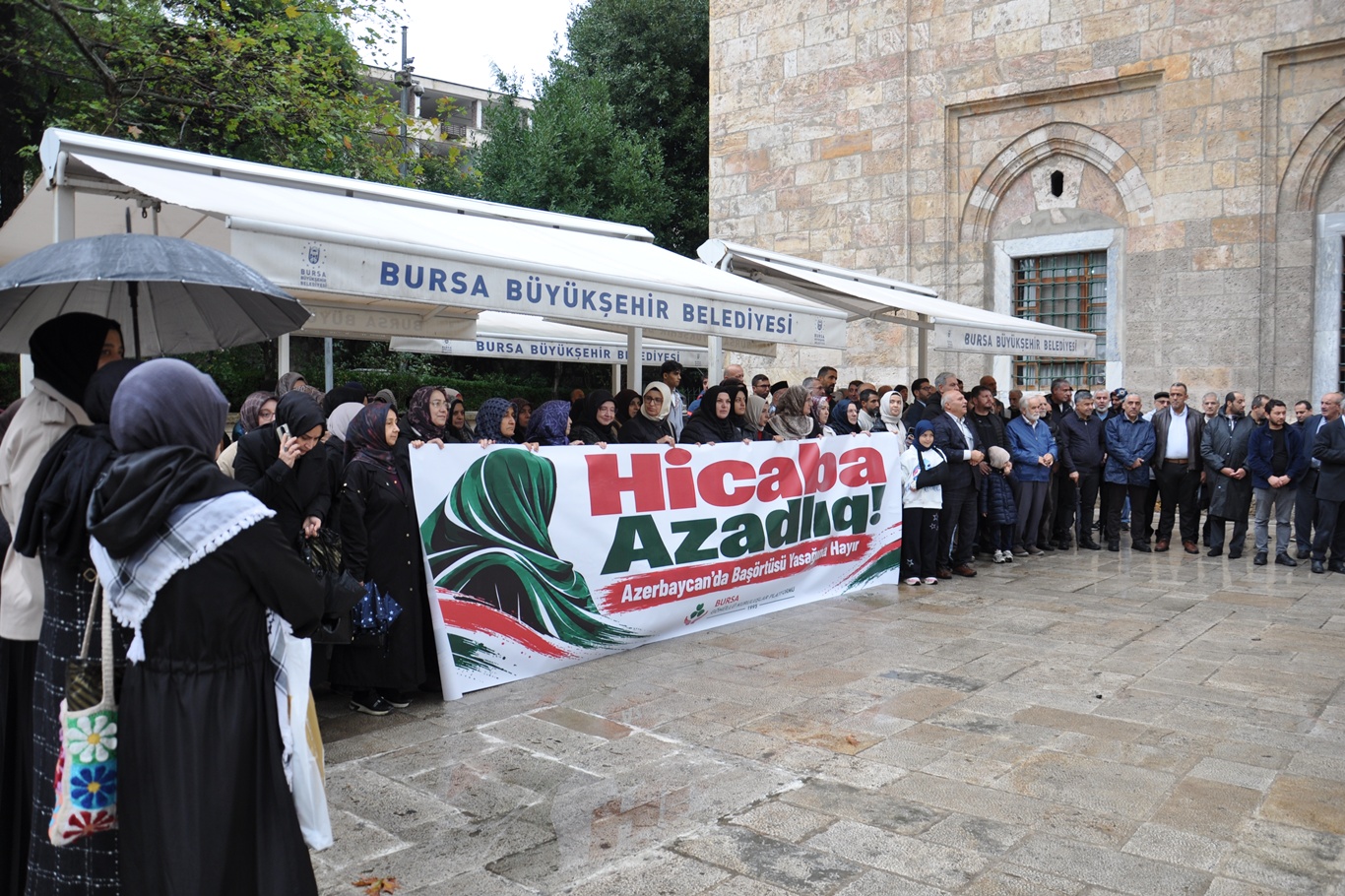 Azerbaycan’a başörtüsü çağrısı: Türkiye’nin yakın tarihinden ders çıkarın