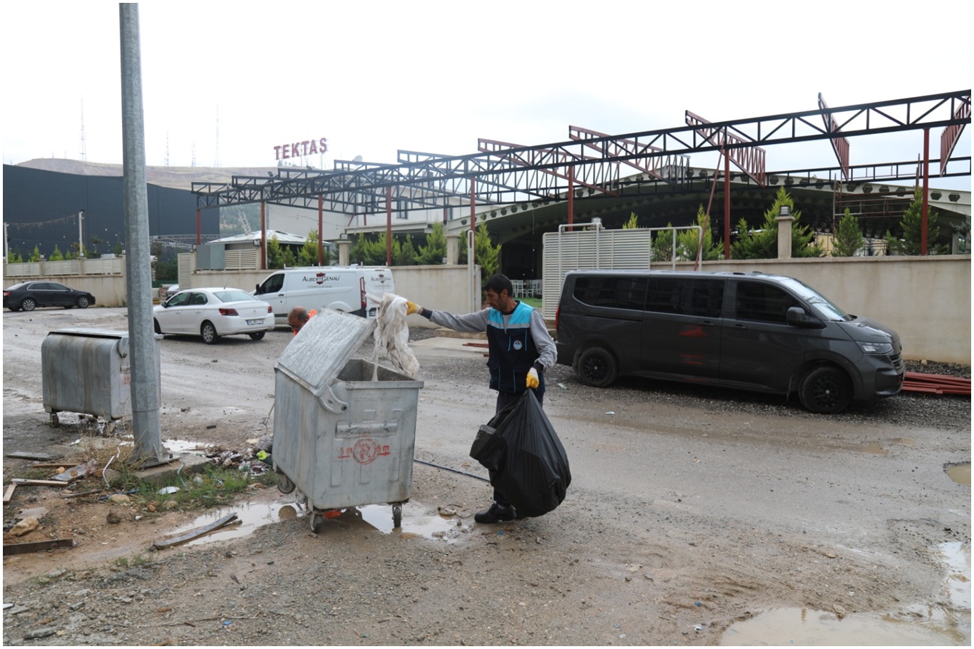 Battalgazi’de cadde, sokak ve ortak alanlarda temizlik çalışması