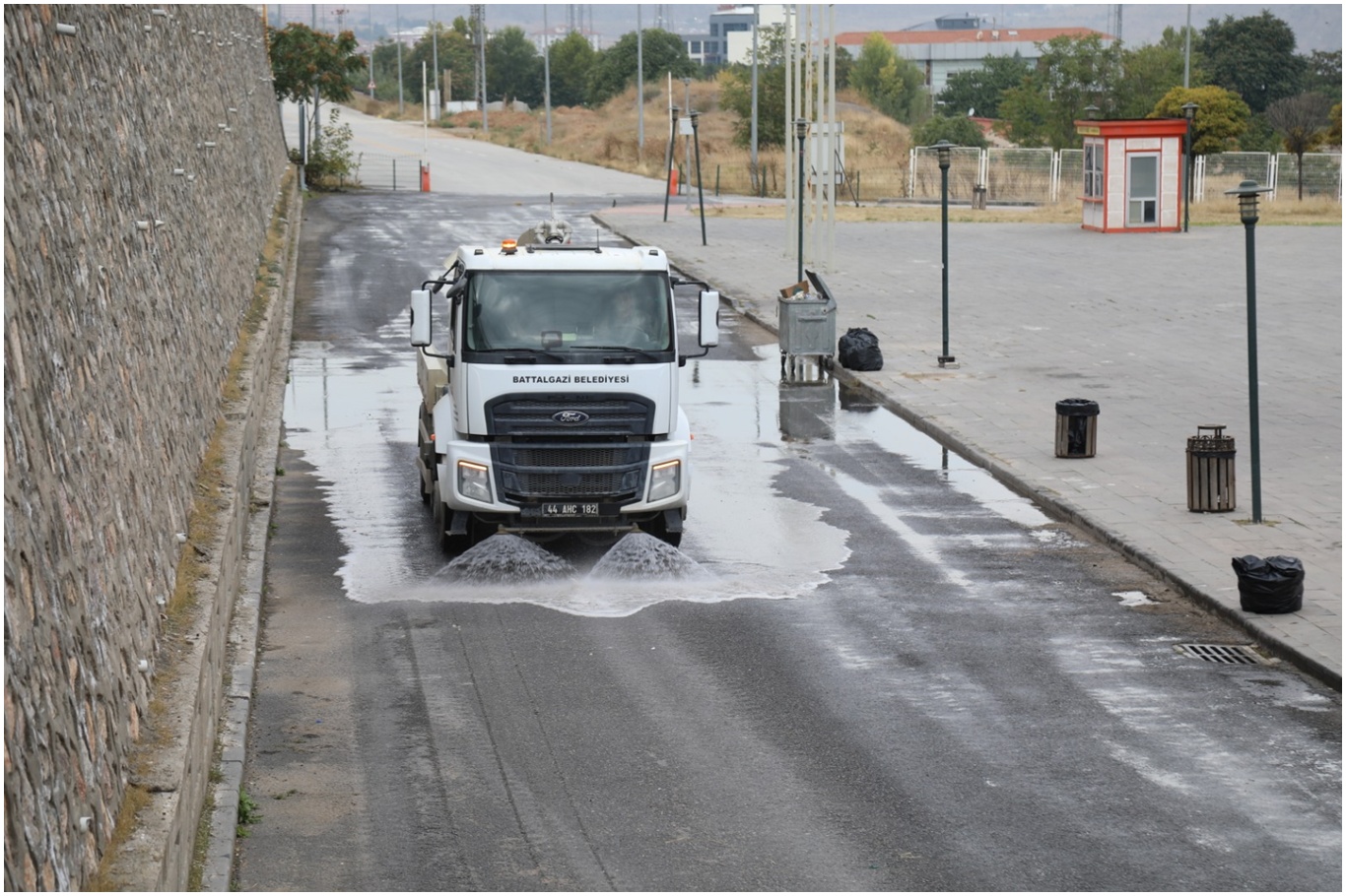 Battalgazi’de cadde, sokak ve ortak alanlarda temizlik çalışması