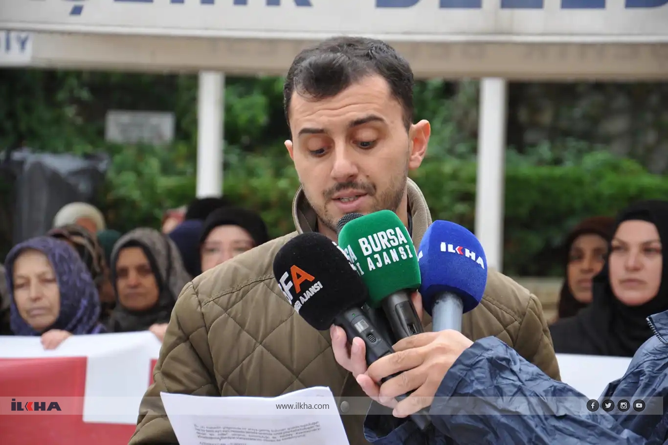 Civil society groups in Bursa urge Azerbaijan to end school headscarf restrictions