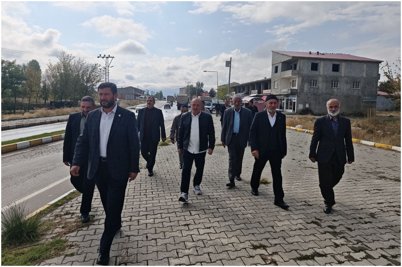 HÜDA PAR Muş İl Başkanı Çağlayan’dan Korkut’taki kavşaklar için çözüm çağrısı