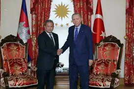 Erdoğan meets Cambodian Prime Minister in Istanbul
