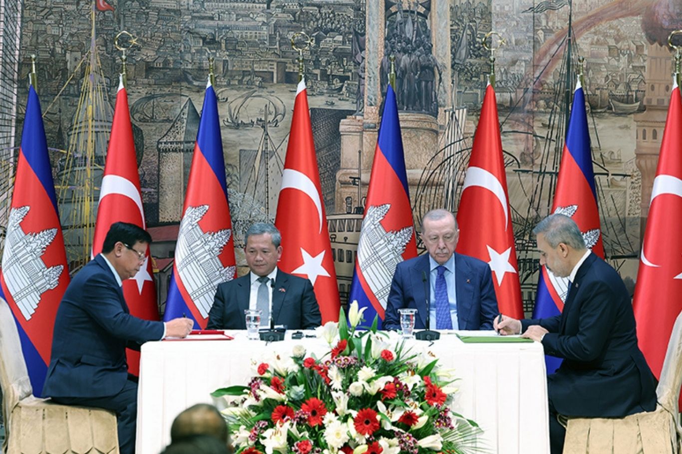 Türkiye, Cambodia seek to raise bilateral trade to $1 billion
