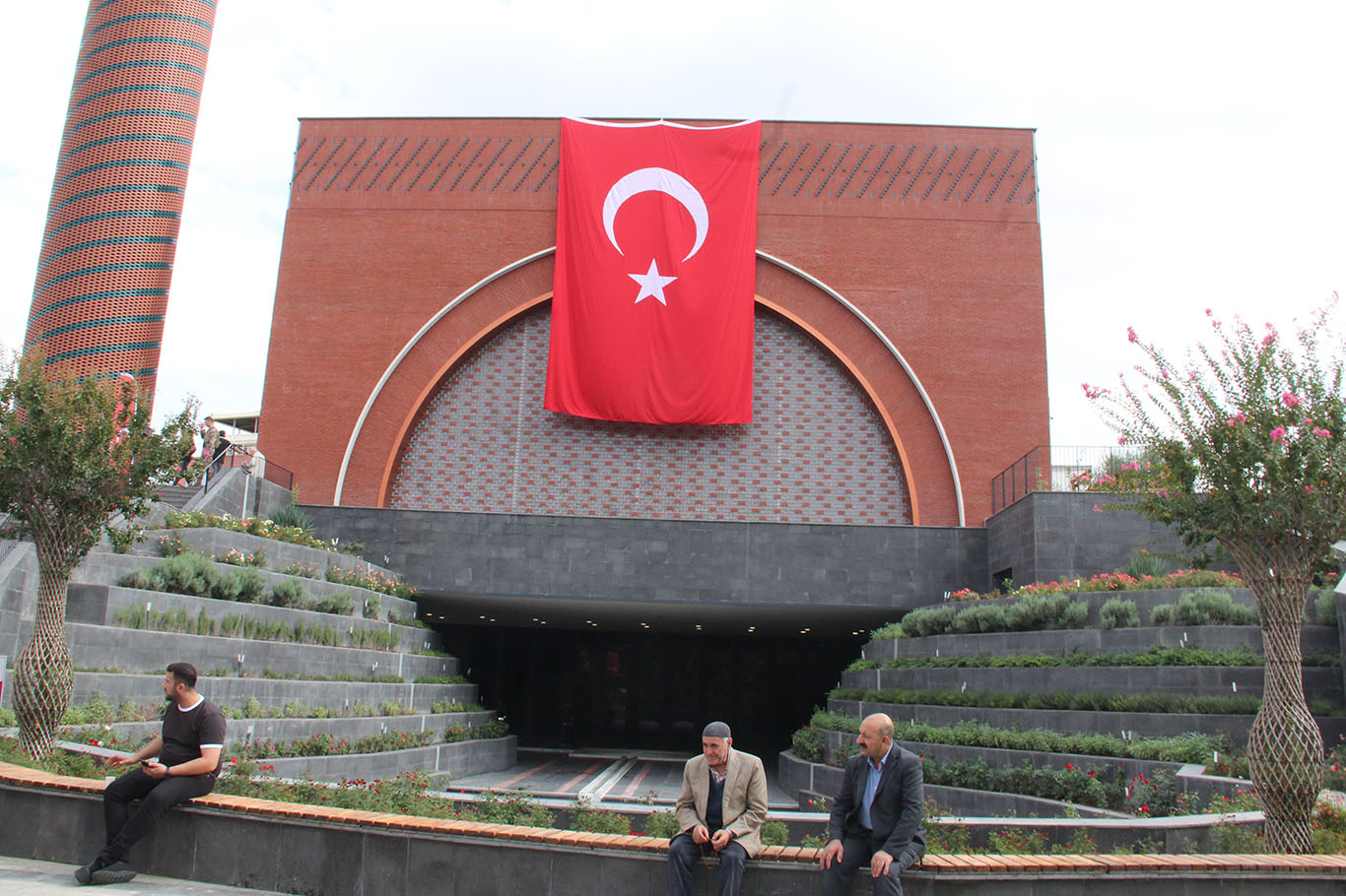 Batman'da Kardeşlik Camisi'nin açılışı Bakan Çiftçi'nin katılımıyla gerçekleştirildi