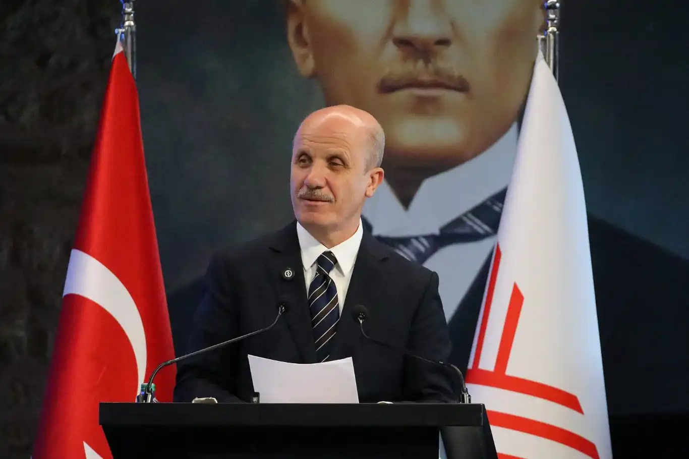 YÖK Başkanı Özvar’ın üniversitelere yapay zekâ eğitimi çağrısı