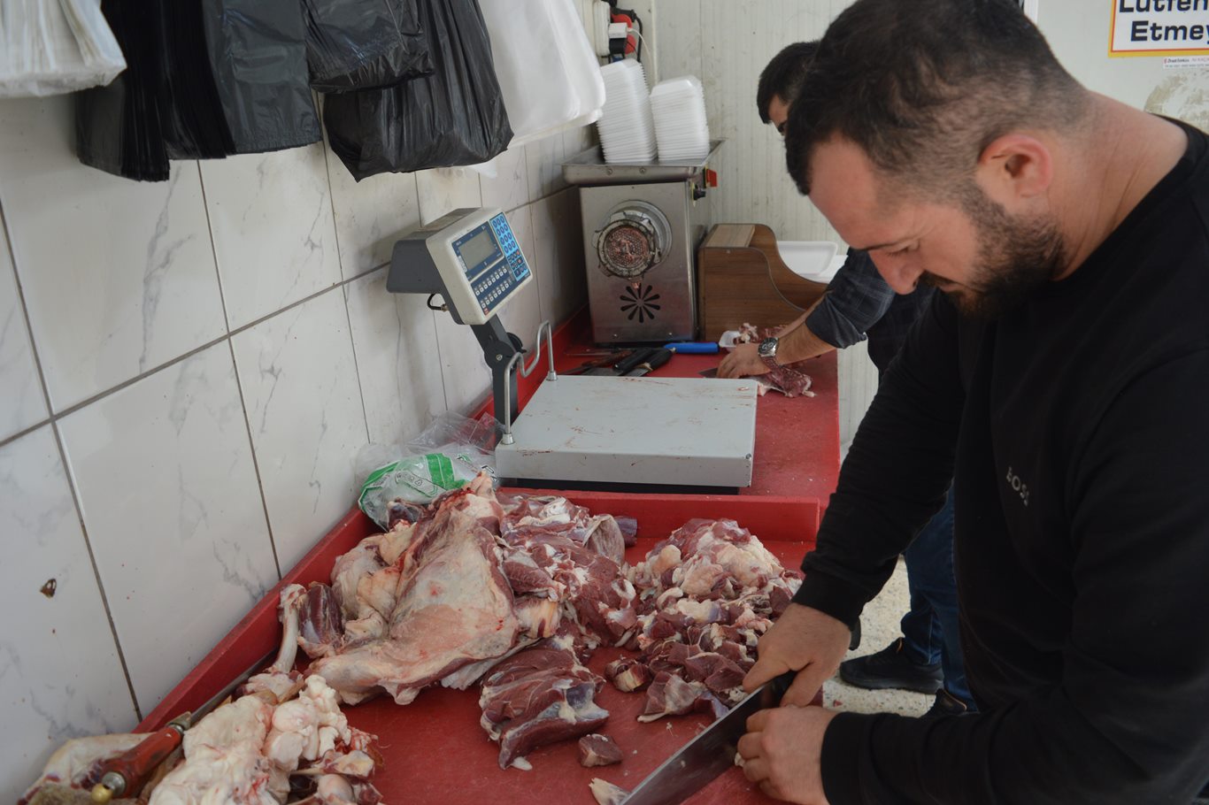 Yayladan dönüş et fiyatlarını düşürdü: Kasaptan yüzde 80 artış tahmini
