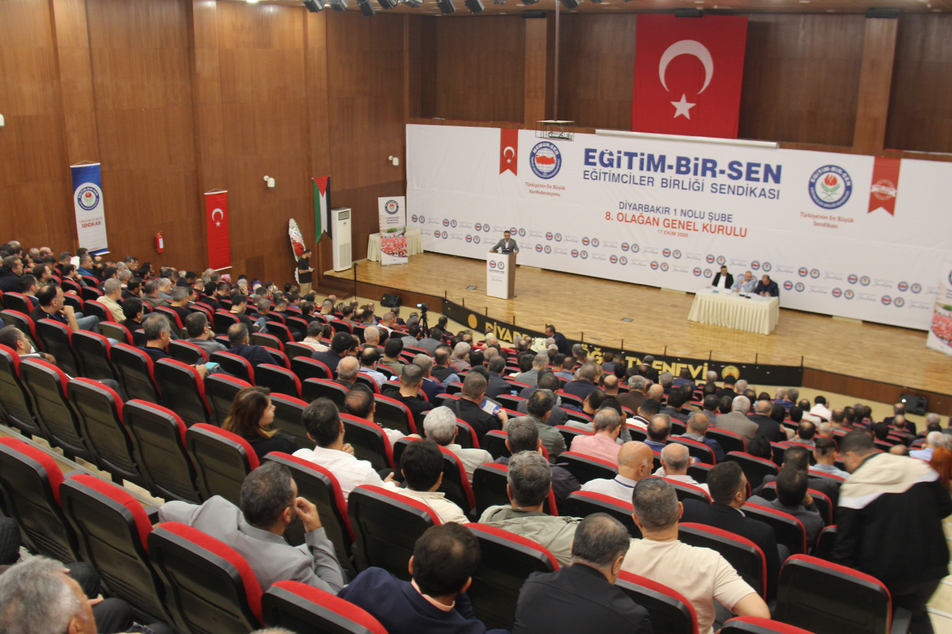 Eğitim Bir-Sen Diyarbakır 1 nolu Şube Başkanı Tekdemir güven tazeledi