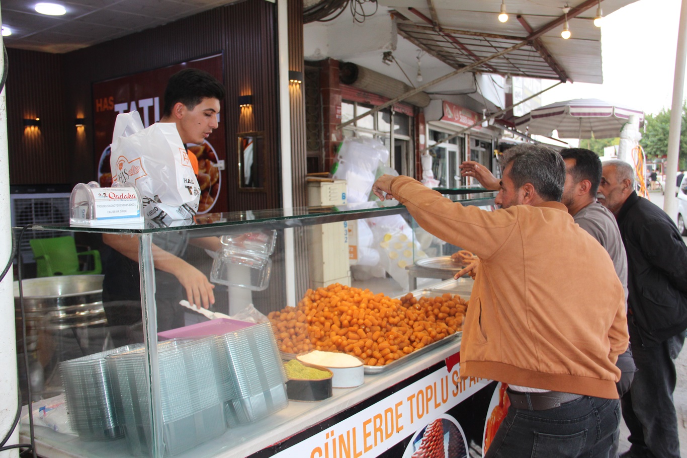 Havaların soğumasıyla tatlı sezonu hareketlendi