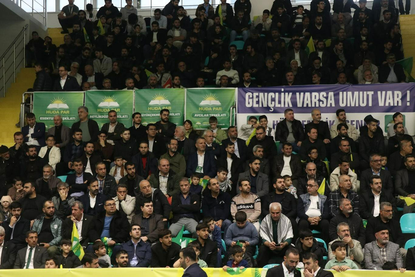 HÜDA PAR İstanbul İl Başkanı Eşin'den İBB'ye tepki: Bütçe altyapıya harcansaydı sel felaketleri yaşanmazdı