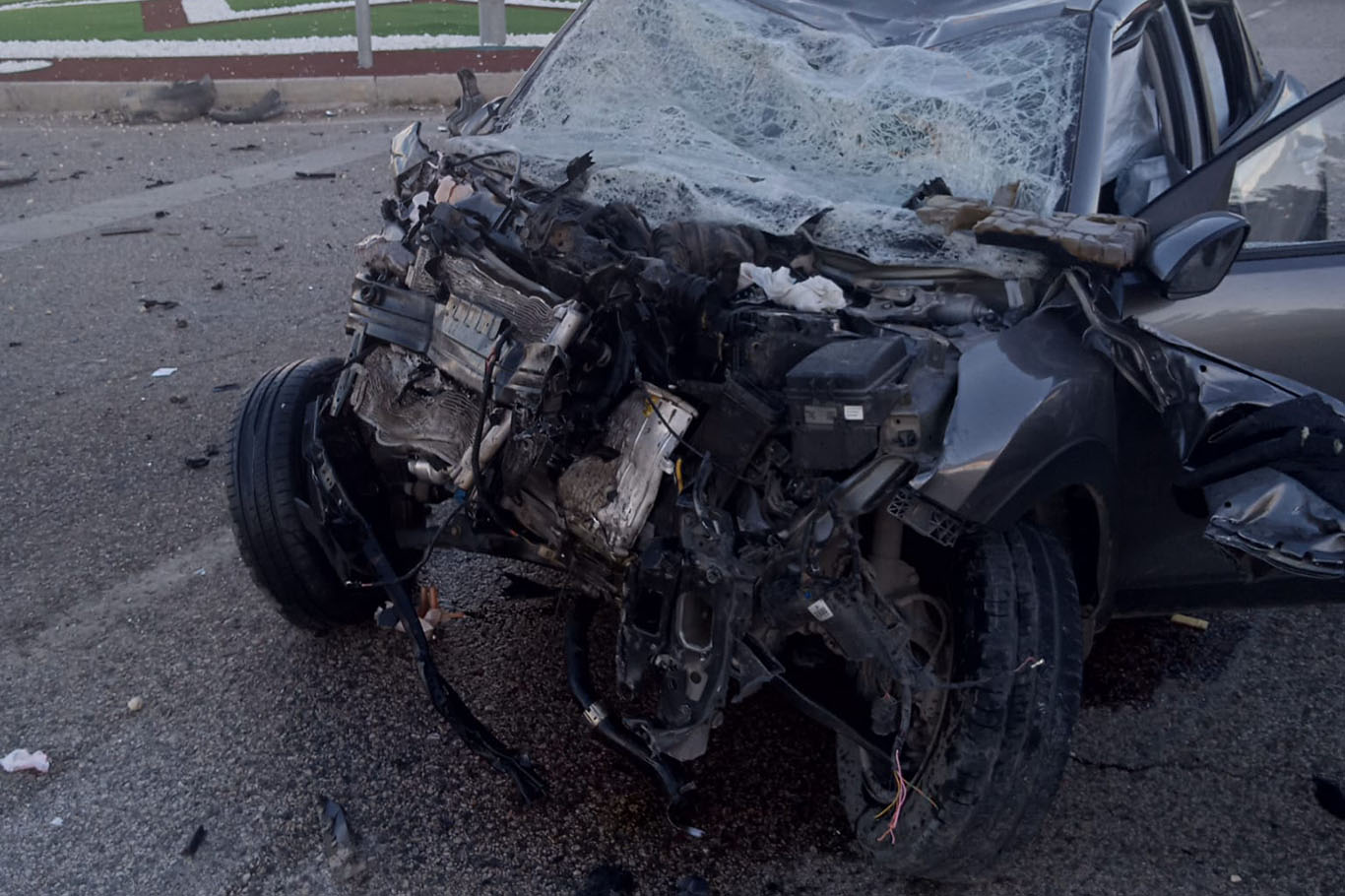 Malatya'da minibüs ile otomobil çarpıştı: 3 yaralı