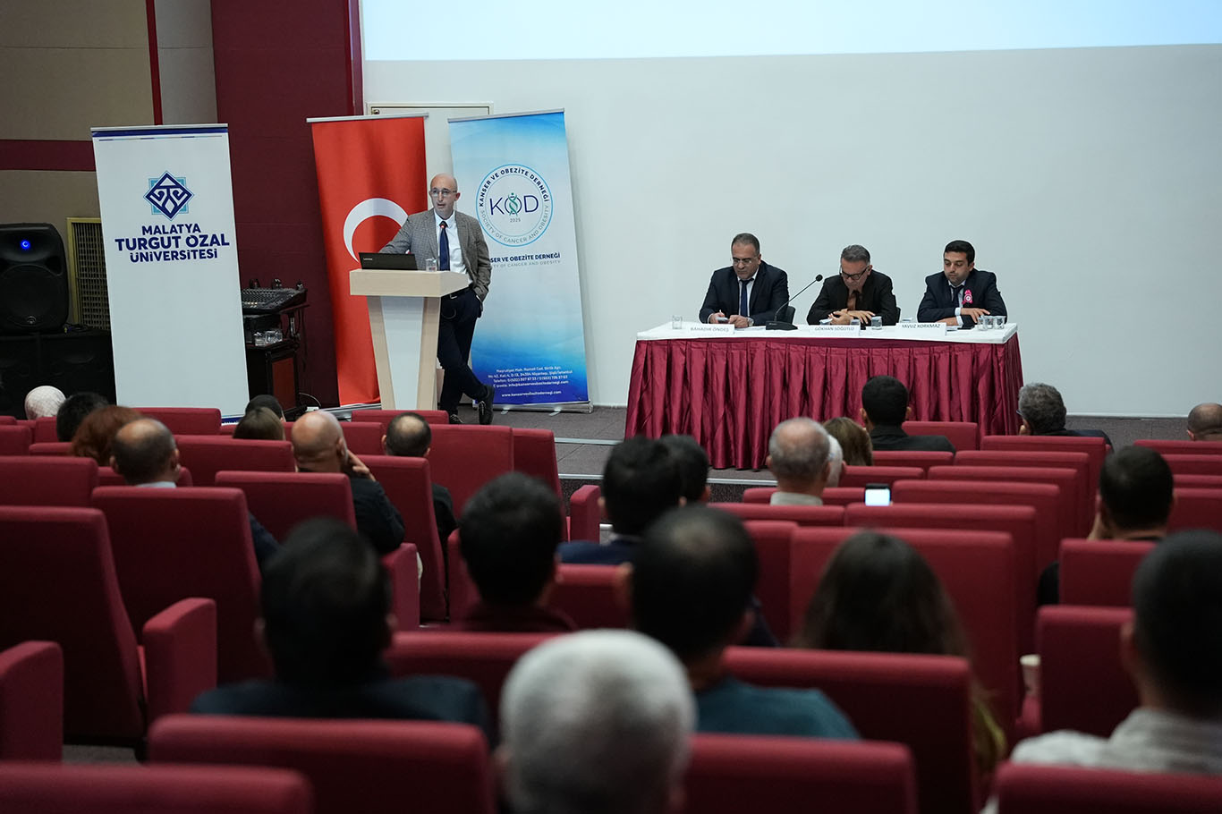Malatya'da meme kanserinde erken tanının önemi ele alındı