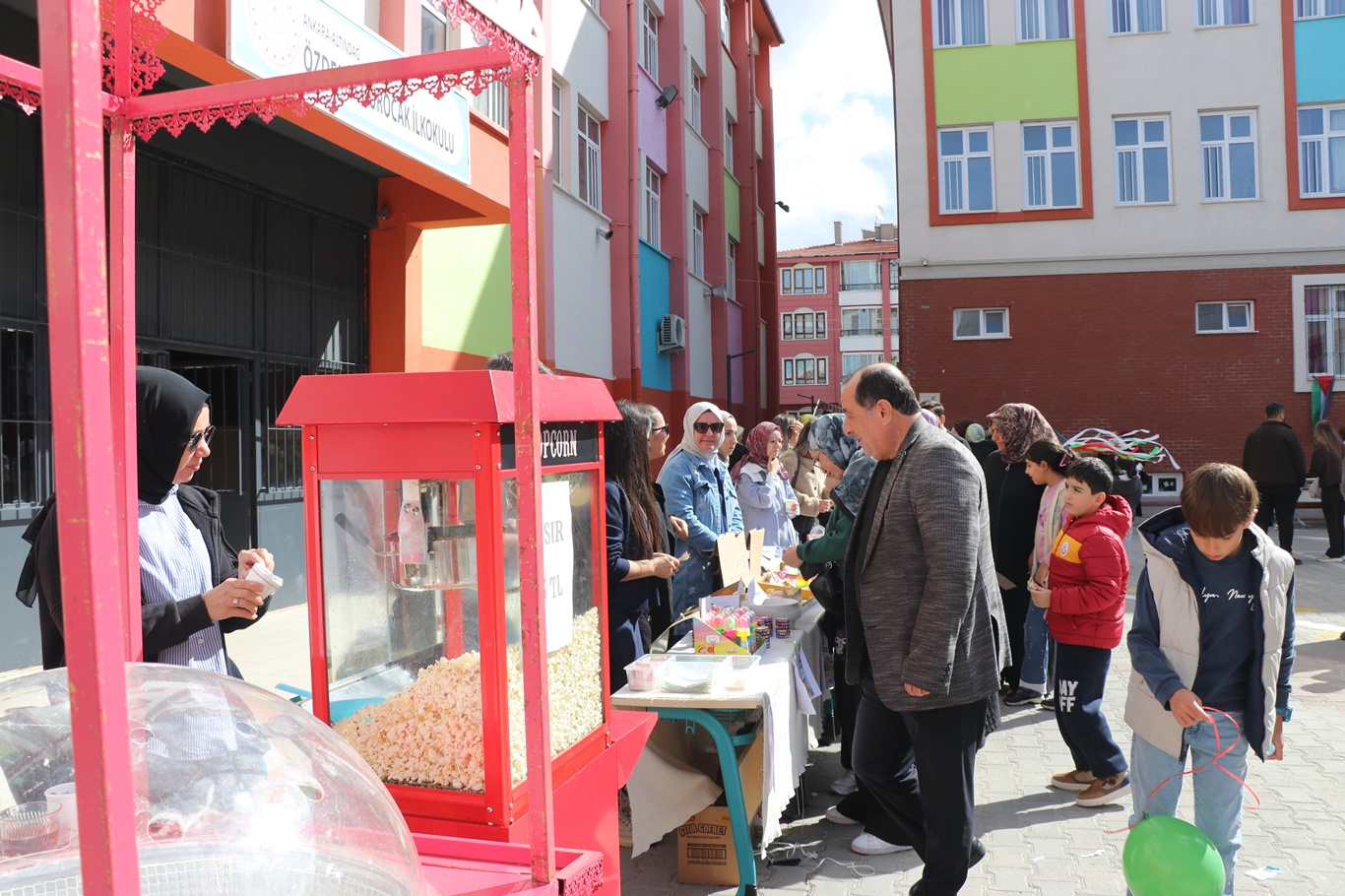 İlkokul öğrencileri Gazze için seferber oldu