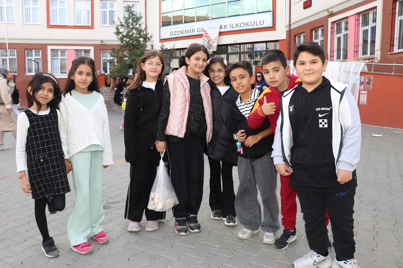 İlkokul öğrencileri Gazze için seferber oldu
