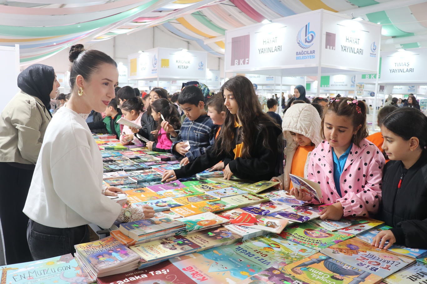 5'inci Bağcılar Kitap Fuarı açıldı