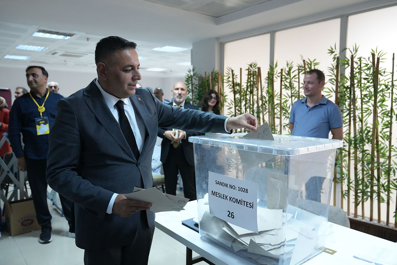 MTSO'da Oğuzhan Ata Sadıkoğlu güven tazeledi