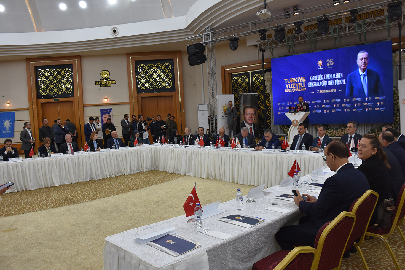 Bakan Bak: Bizim en büyük sorunlarımızdan bir tanesi bağımlılıkla mücadele