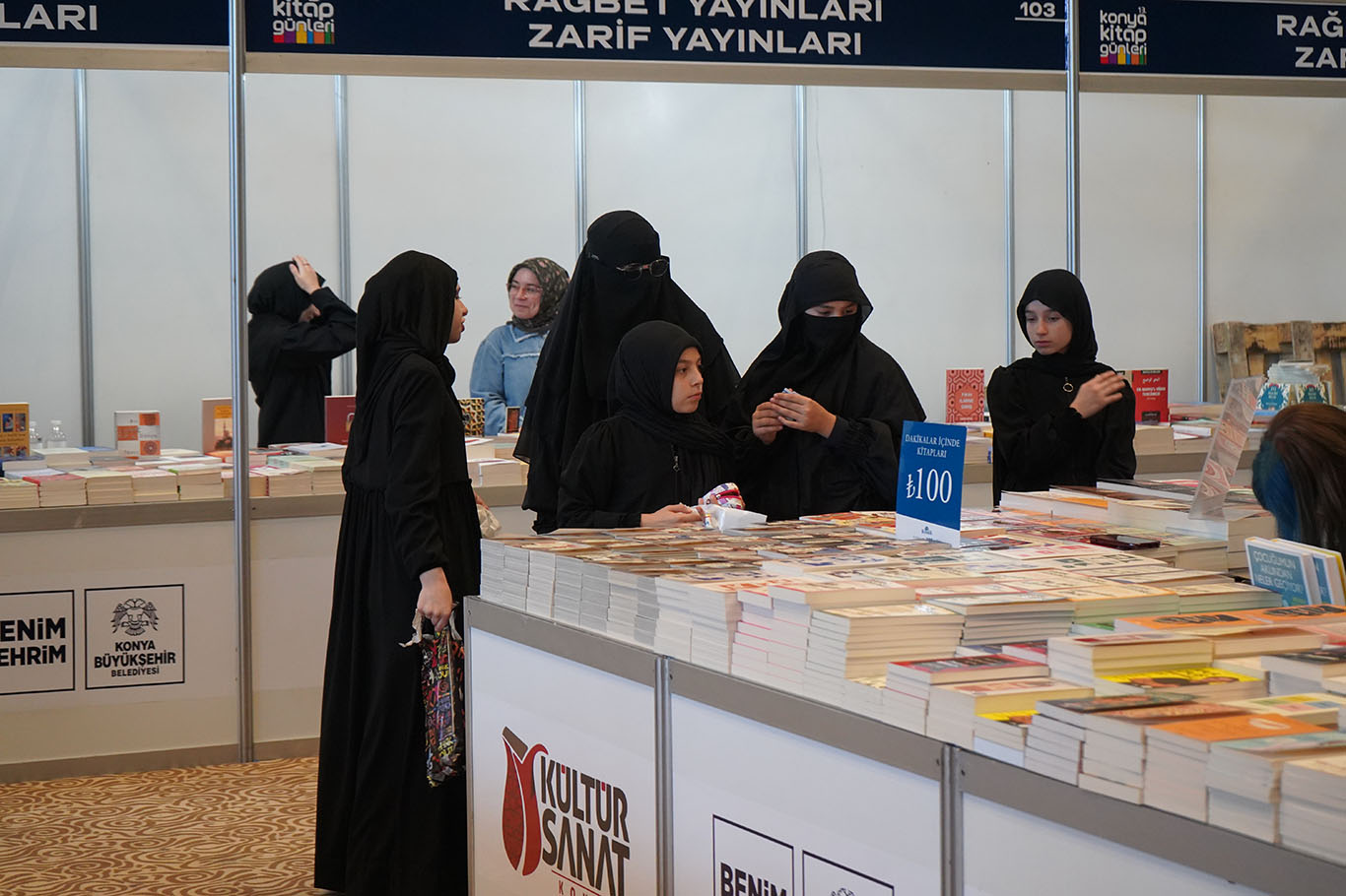 Kitap okuma alışkanlığının temelinde iman ve ilim bilinci var