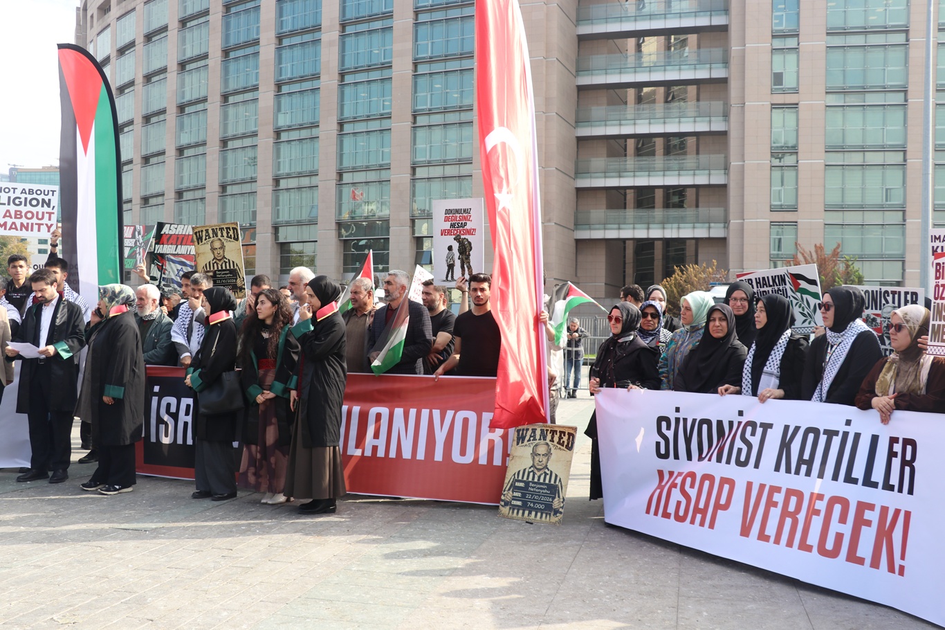 İşgal rejimine karşı açılan davalar İstanbul'da görülmeye başlandı